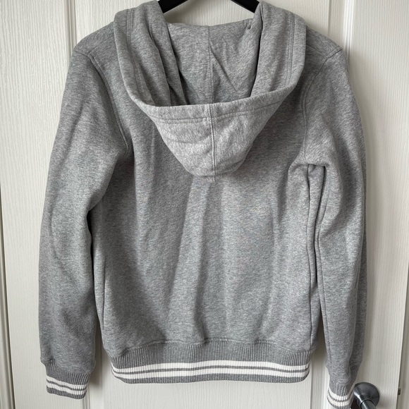 Roots Jacket - Picture 2 of 5